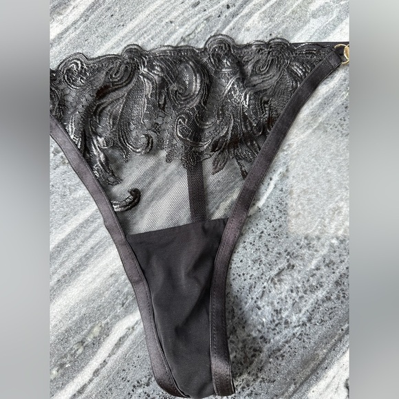 🎁🎁🎁Bluebella Nadia Thong Black XL New with tags - Picture 8 of 12